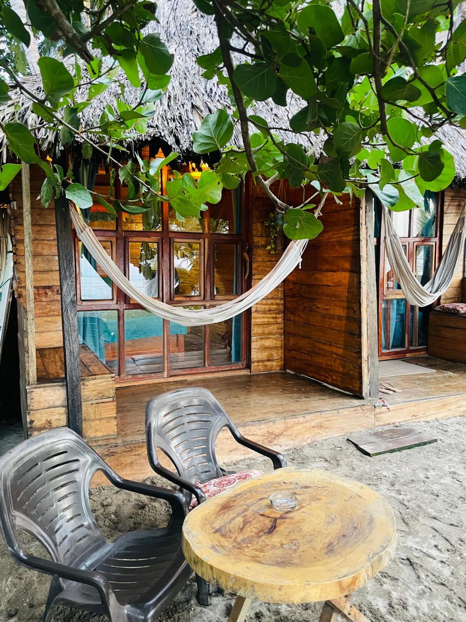Chill And Surf Mendihuaca Hotel Guachaca Ngoại thất bức ảnh
