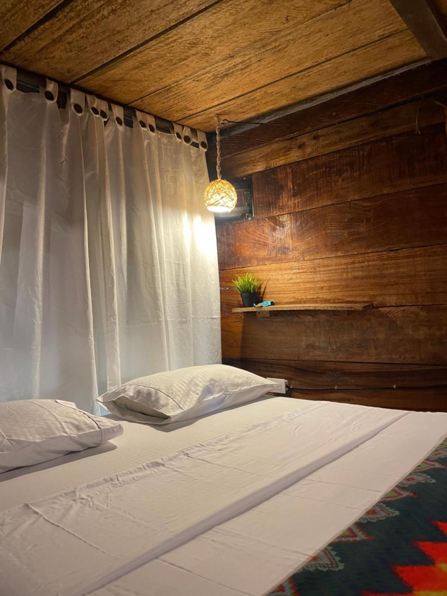 Chill And Surf Mendihuaca Hotel Guachaca Ngoại thất bức ảnh