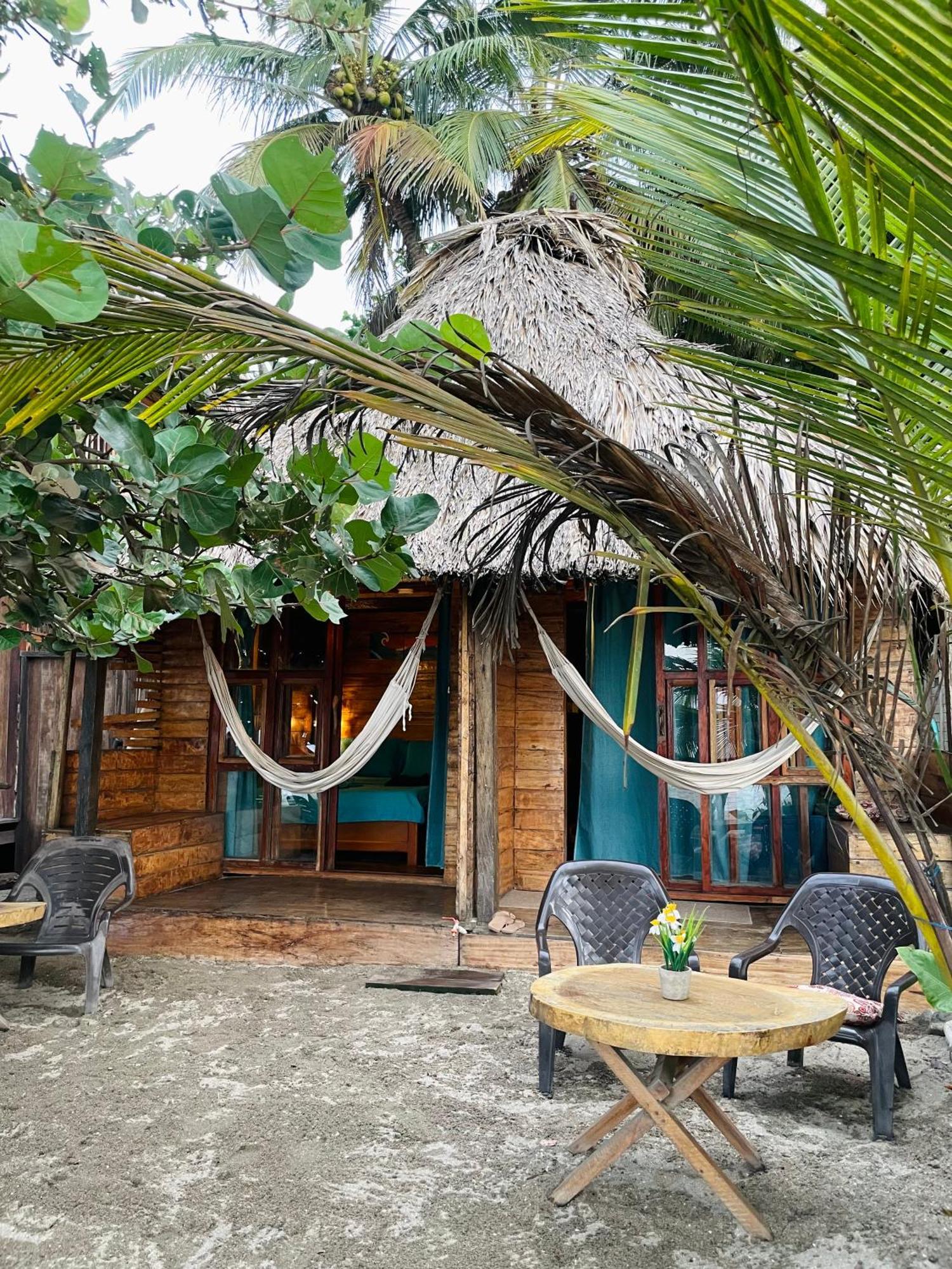 Chill And Surf Mendihuaca Hotel Guachaca Ngoại thất bức ảnh