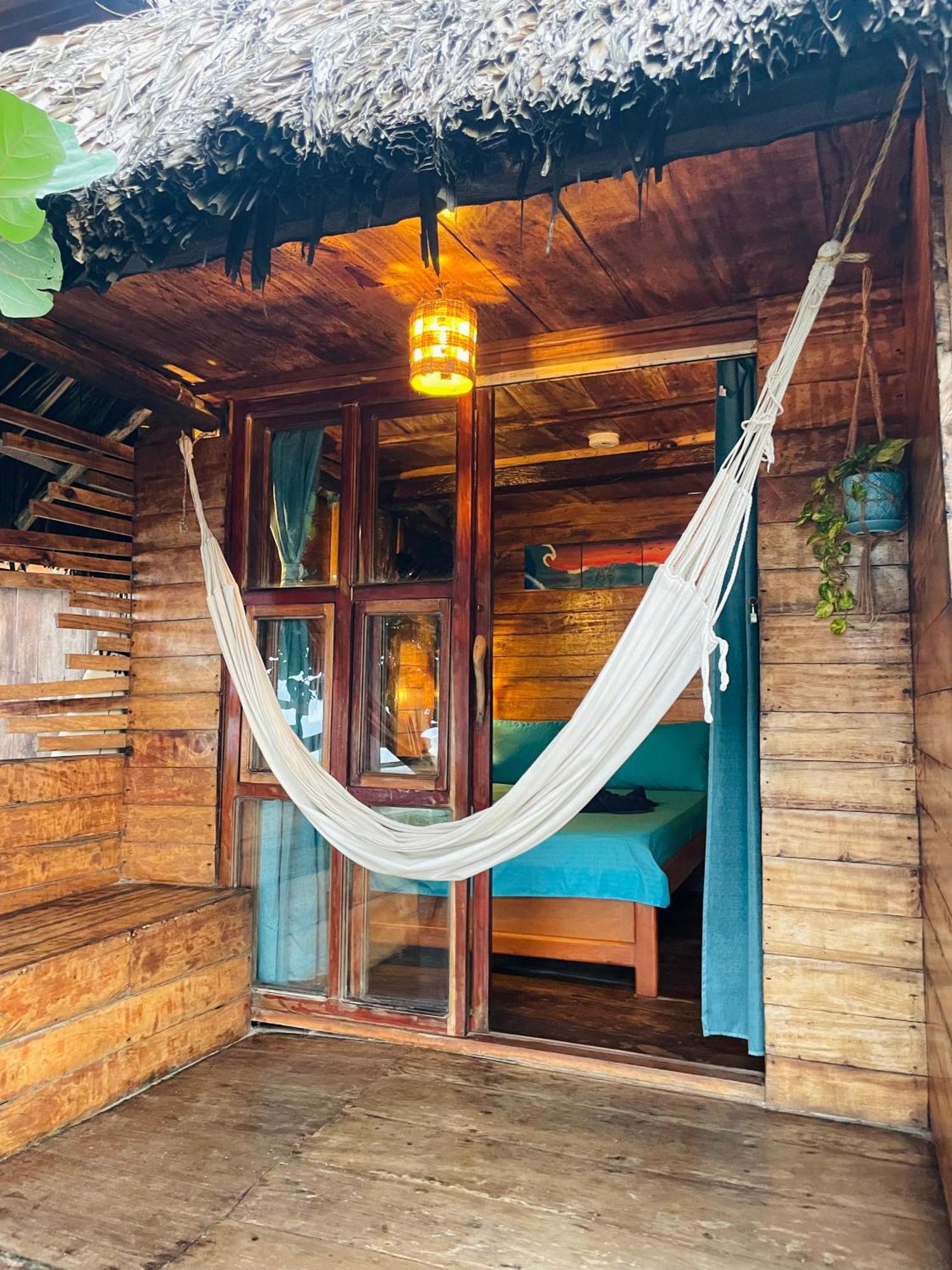 Chill And Surf Mendihuaca Hotel Guachaca Ngoại thất bức ảnh